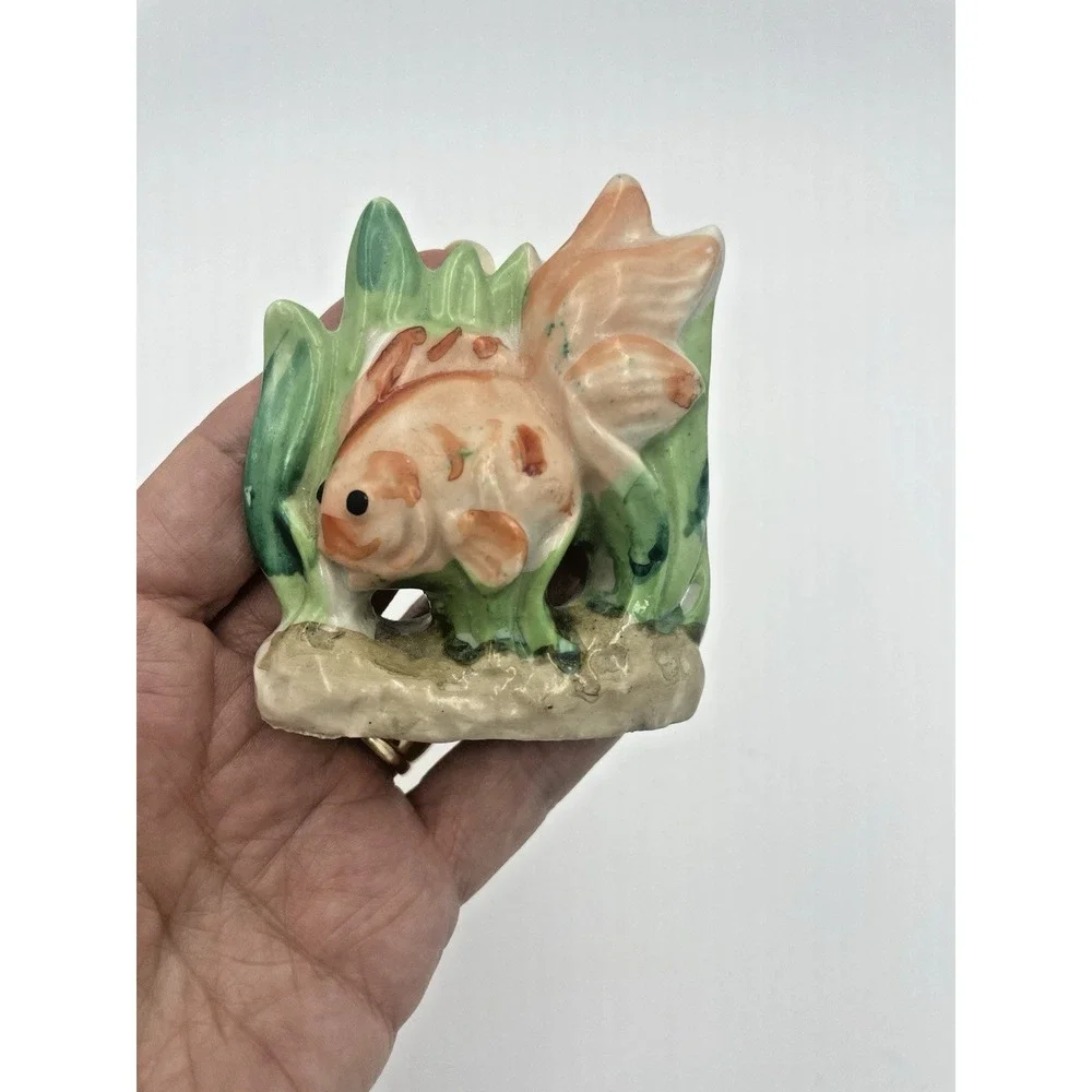 Vtg Aquarium Fishbowl Ceramic Japanese Fish Figurine Bubbler 3x3